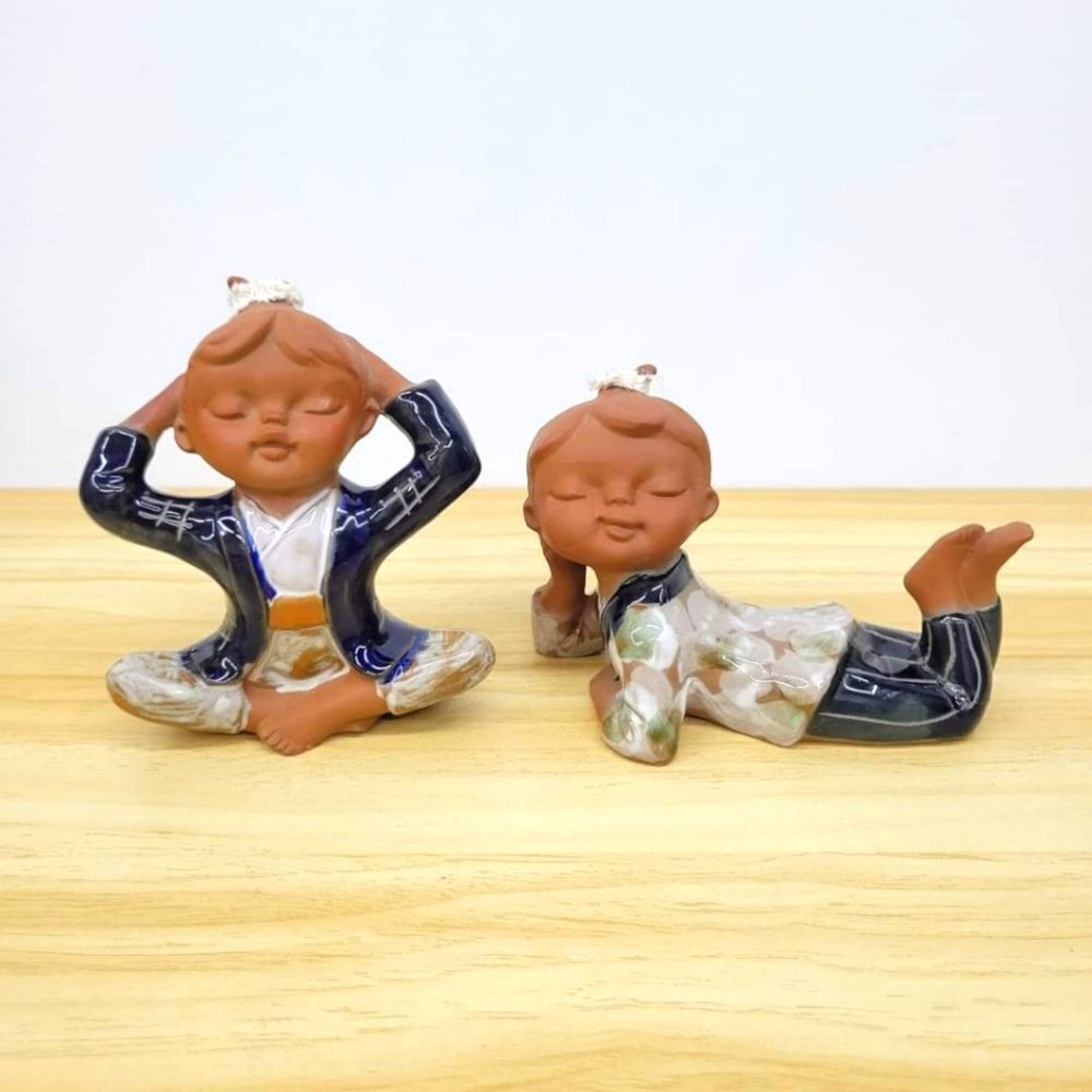 Vintage 1970s UTCI Japan Pottery Folk Art Figurines